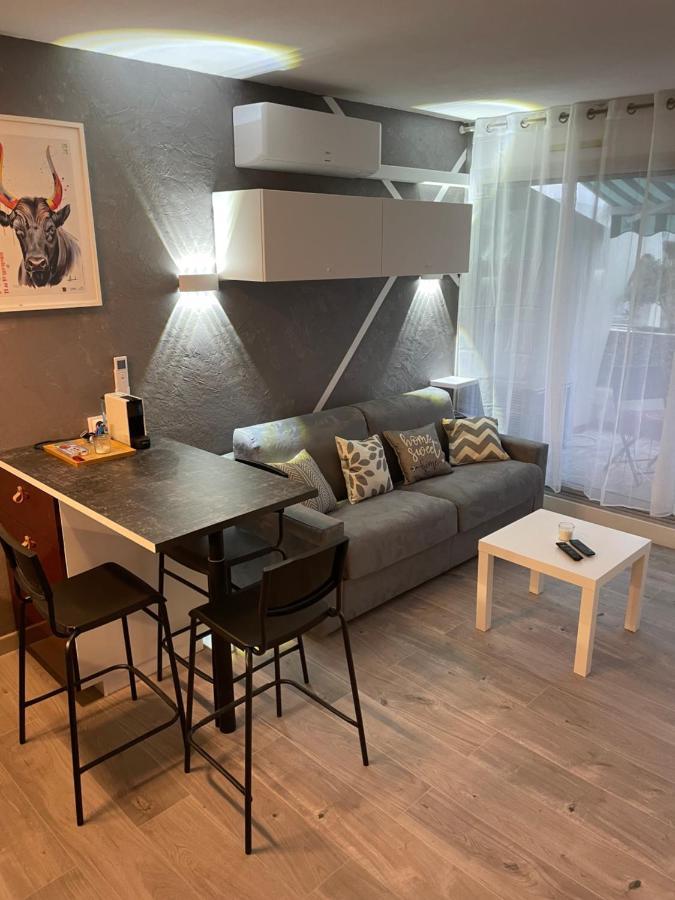 Superbe Studio, Terrasse, Piscine, Parking Le Grau-du-Roi Exterior foto